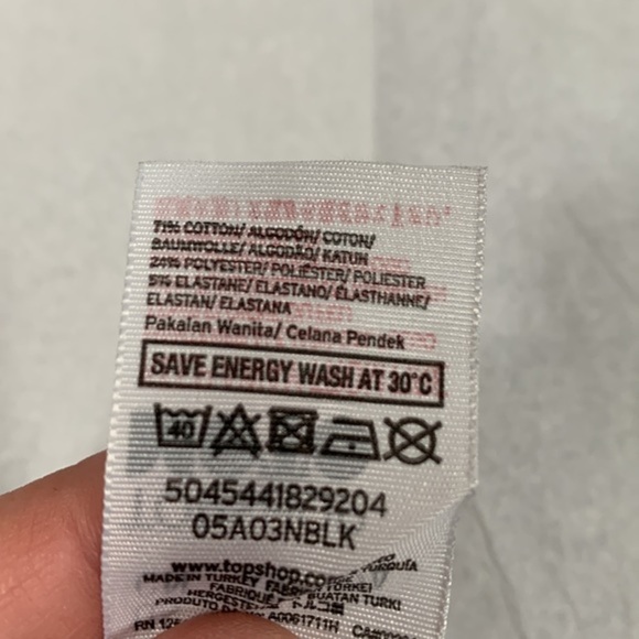 Topshop Moto Black Denim Joni Shorts - Picture 8 of 8